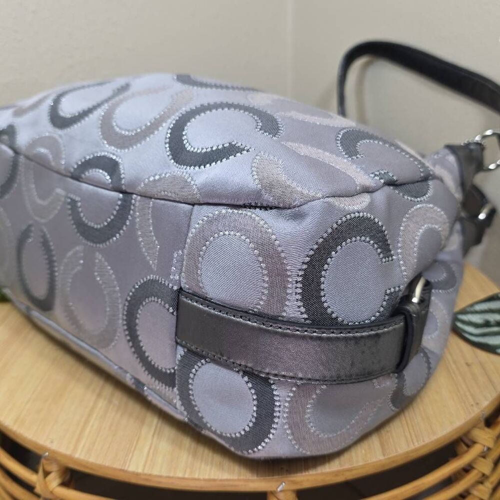 Coach Madison Gray Dotted Op Art Jacquard Metallic Shoulder Bag F1276-21215 - Picture 10 of 16